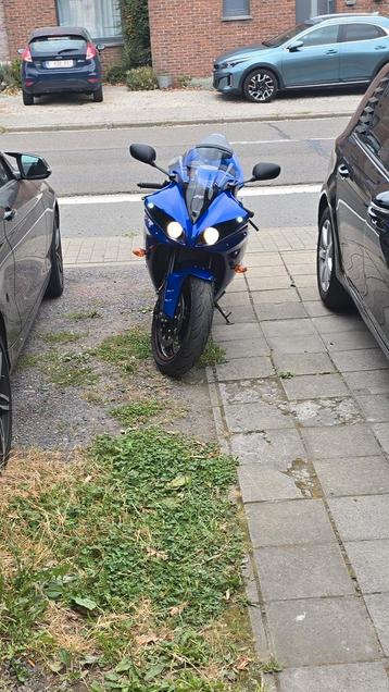 Yamaha r1  beschikbaar voor biedingen