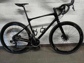 Giant Revolt Advanced Pro beschikbaar voor biedingen