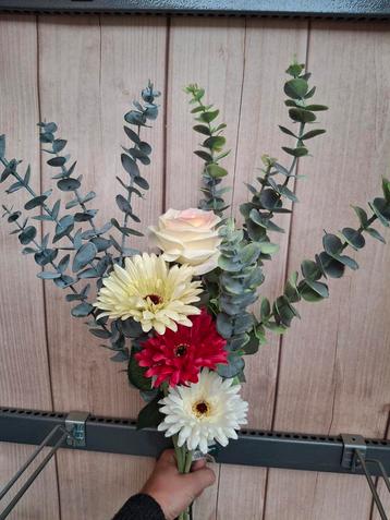 Bloemen boeket beschikbaar voor biedingen