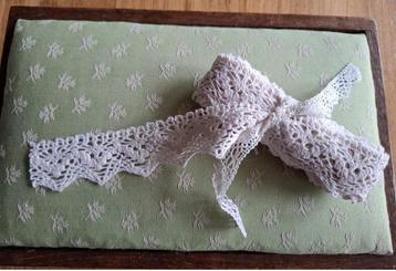 Pakketje ecru kant, 280 cm x 3,2 cm beschikbaar voor biedingen