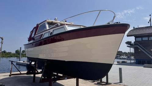 Saga 27, romp opnieuw gelakt, 3 jaar oude kap, motorisch top, Watersport en Boten, Motorboten en Motorjachten, Gebruikt, Polyester