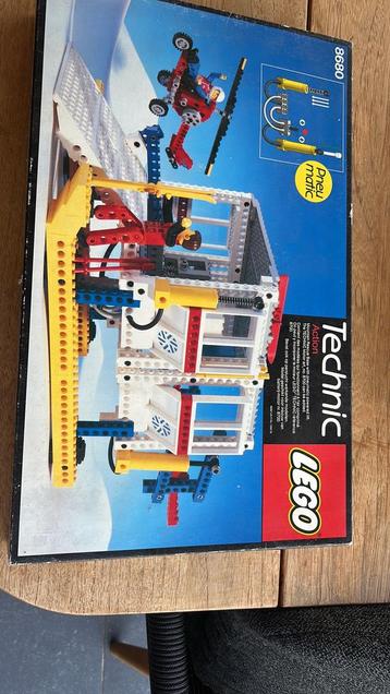 LEGO Technic 8680 Exploration Rover beschikbaar voor biedingen