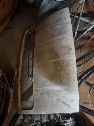 Porsche 911 motorkap F model beschikbaar voor biedingen