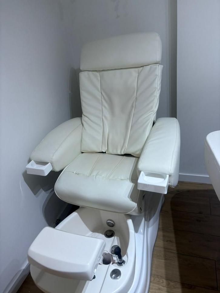 Professionele Pedicure- & Rugmassage Stoel te Koop, Zakelijke goederen, Overige Zakelijke goederen, Ophalen
