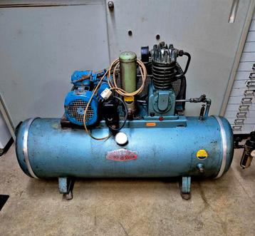 Compressor 100 liter In goede staat  beschikbaar voor biedingen