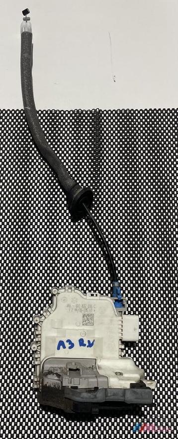 AUDI A3 DEURSLOT RECHTS VOOR 8X1837016C beschikbaar voor biedingen