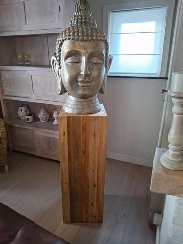 Buddha beeld en houten zuil, Enlèvement, Comme neuf