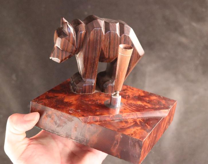 Support de bureau en bois avec ours, Antiquités & Art, Antiquités | Bureau & Affaires, Enlèvement ou Envoi