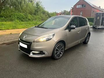Renault Scenic ‼️Lichte wrijving aan de rechterkant ‼️ 2013 beschikbaar voor biedingen