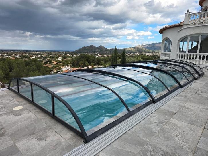 Zwembadoverdekking / pool cover 4,2x10,5x0,8 m , kleur DB703, Jardin & Terrasse, Accessoires de piscine, Neuf, Autres types, Enlèvement ou Envoi