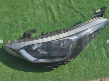 Koplamp HYUNDAI I20 2 II STANDARD FRONT LAMP beschikbaar voor biedingen