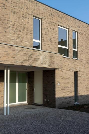Gesloten nieuwbouwwoningen te Balgerhoeke (Eeklo) beschikbaar voor biedingen