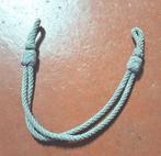 Jugulaire képi allemand, Collections, Enlèvement