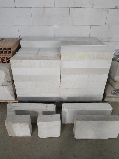 Lot de 40 blocs de béton cellulaire Ytong + suppléments., Doe-het-zelf en Bouw, Metselstenen, Nieuw, Overige typen, Ophalen