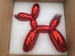 Jeff Koons (after) Balloon Dog Editions studio red, Antiek en Kunst, Ophalen of Verzenden