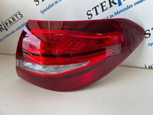 Achterlicht rechts van een Mercedes C-Klasse, Auto-onderdelen, Verlichting, Mercedes-Benz, Nieuw, 12 maanden garantie, Ophalen of Verzenden
