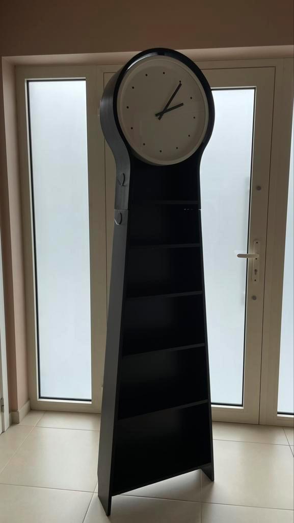 Rek met klok, Huis en Inrichting, Kasten | Wandmeubels, 150 tot 200 cm, Minder dan 150 cm, Minder dan 25 cm, Met plank(en), Ophalen