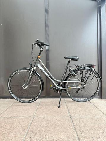 Batavus Damesfiets / Meisjesfiets als NIEUW beschikbaar voor biedingen