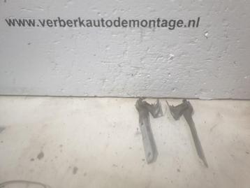 MOTORKAPSCHARNIER set Audi 80 (B4) (01-1991/12-1995) beschikbaar voor biedingen