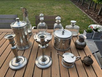 Antieke verzilverde set beschikbaar voor biedingen