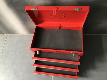 Metalen toolbox gereedschapskist met schuiven beschikbaar voor biedingen