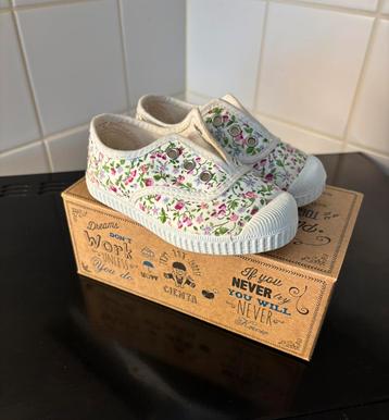 cienta sneakers maat 23, Kinderen en Baby's, Ophalen of Verzenden, Zo goed als nieuw