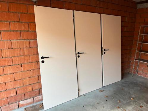 3 binnendeuren zonder omlijsting te koop, Doe-het-zelf en Bouw, Deuren en Vliegenramen, Gebruikt, Ophalen