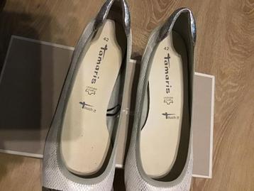 Dames schoenen - merk Tamaris - maat 42  disponible aux enchères