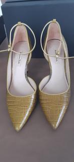 Schoenen maat 38, Ophalen of Verzenden, Zo goed als nieuw, Pumps