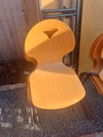 7 stapelstoelen gratis, Articles professionnels, Enlèvement