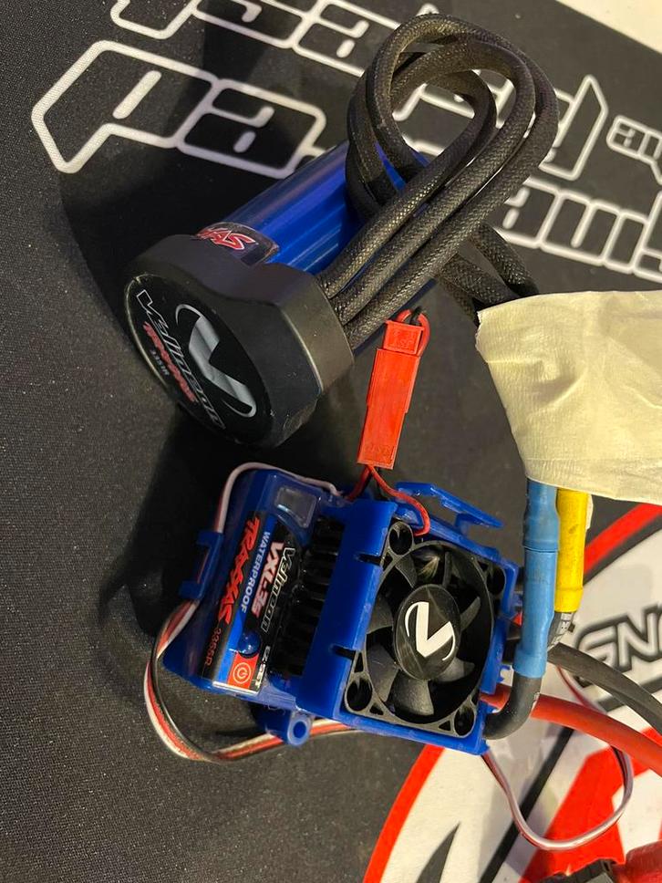 Traxxas Velineon VXL-3S Combo set Brushless, Hobby & Loisirs créatifs, Modélisme | Radiocommandé & Téléguidé | Voitures, Enlèvement ou Envoi