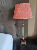 Houten tafellamp met rode stoffen kap, Huis en Inrichting, Ophalen