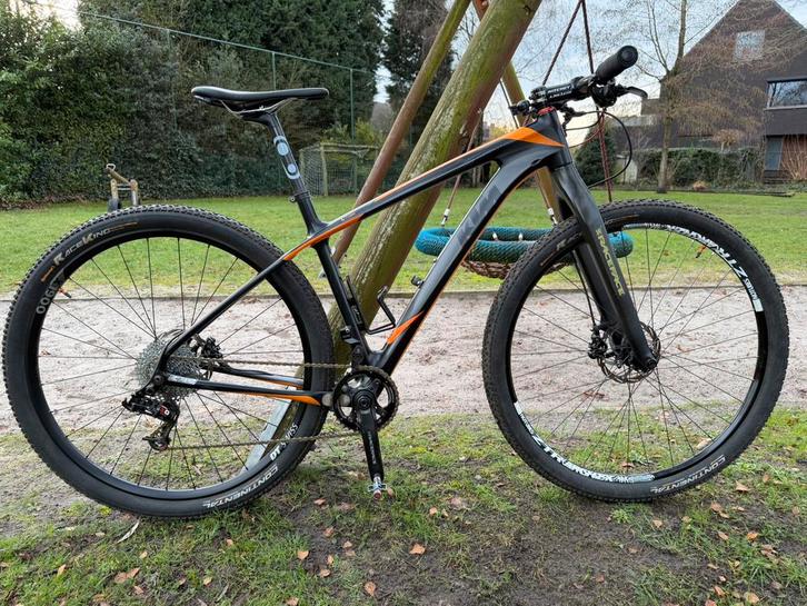 Ktm myroon carbon 1.29 - 29 inch -dt swiss- cura remmen, Fietsen en Brommers, Fietsen | Mountainbikes en ATB, Zo goed als nieuw