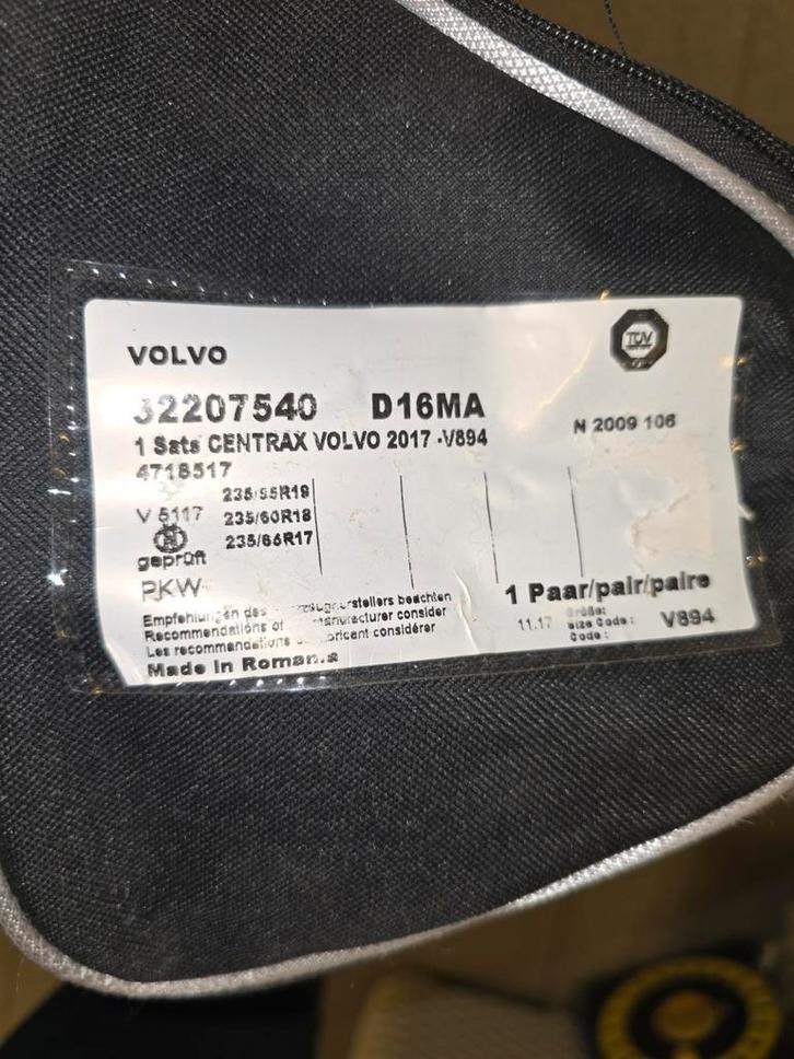 Volvo XC60 en XC90 sneeuwkettingen, Auto diversen, Sneeuwkettingen, Nieuw, Ophalen