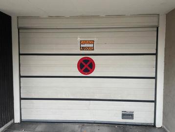 Garage - magazijn - magazijn in de buurt van het station van beschikbaar voor biedingen