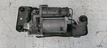 Compressor luchtvering luchtpomp BMW X5 X6 E70 E71 6799419