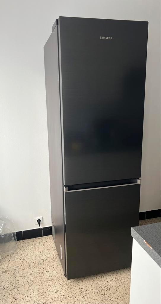 Samsung koelkast 1 jaar oud met GARANTIE, Elektronische apparatuur, Koelkasten en IJskasten, Zo goed als nieuw, Ophalen of Verzenden