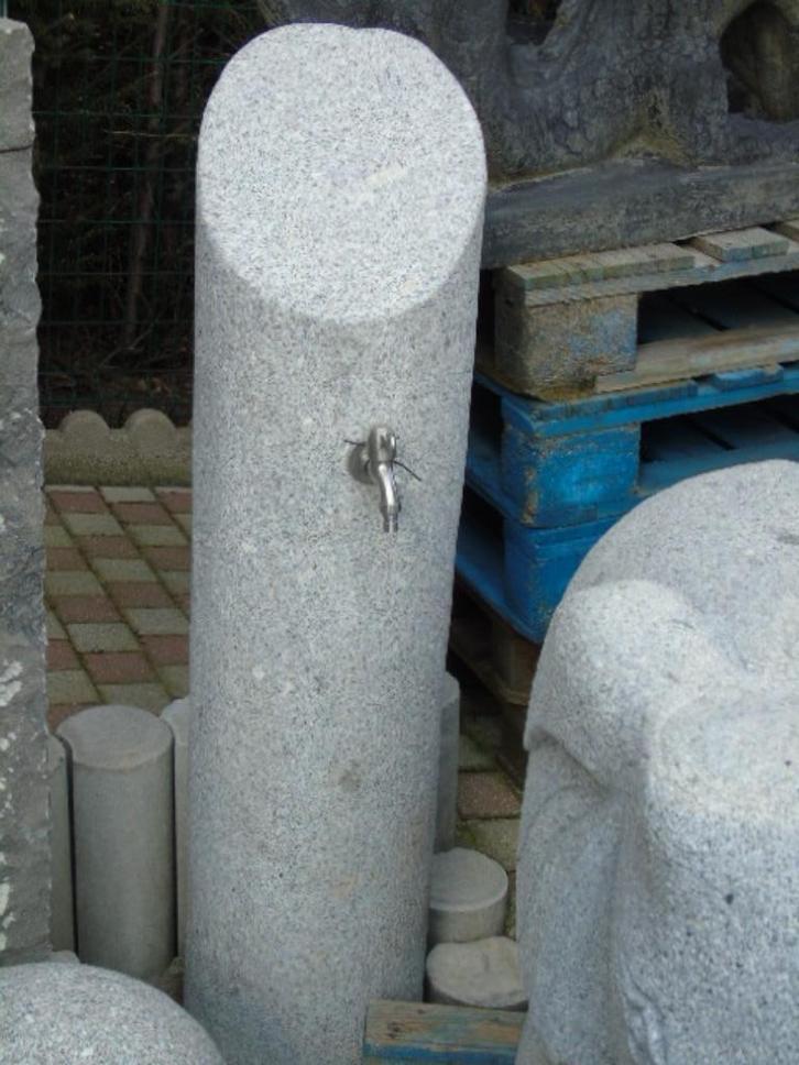 groot model terminal in grijze granietsteen + kraan!, Tuin en Terras, Waterpartijen en Fonteinen, Zo goed als nieuw, Fontein, Graniet