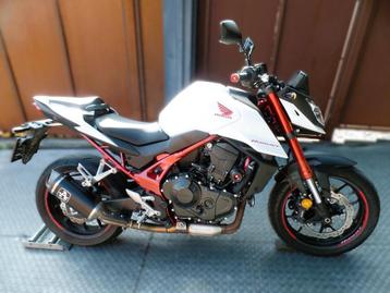 hornet 750cm3 2024 9400km ixil 92cv gar 1.2.3ans  beschikbaar voor biedingen