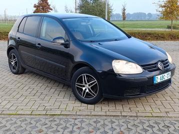 Golf 5/ leder bekleed/verwarming zetel/ 1.4 cc/55 kw / benzi disponible aux enchères