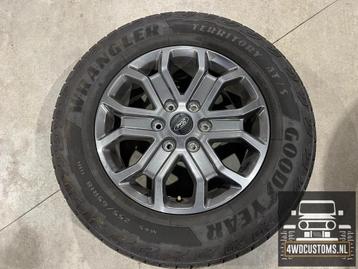Banden  goodyear wrangler territory AT/S 255/65/R18  € 110 p beschikbaar voor biedingen