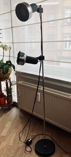 Lampadaire 2 spots vintage années 70, Maison & Meubles, Lampes | Lampadaires, Enlèvement, Utilisé, Autres matériaux