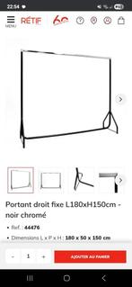 Tringle à vêtements professionnelle, Comme neuf