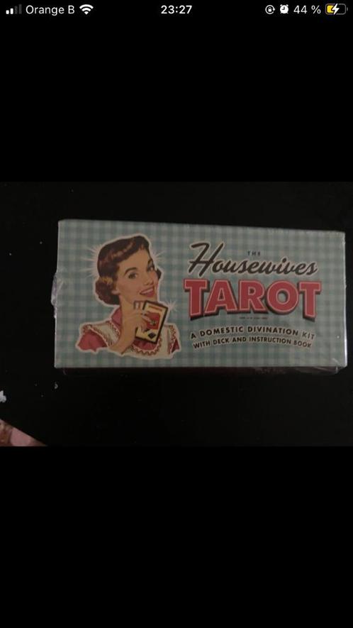 Tarot boîte à tirer les cartes version anglaise - housewives, Boeken, Esoterie en Spiritualiteit, Nieuw, Tarot of Kaarten leggen
