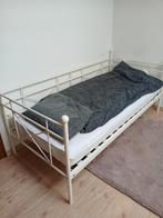 İjzer kinderbed voor 1 persoon, Huis en Inrichting, Slaapkamer | Bedden, Ophalen, Zo goed als nieuw