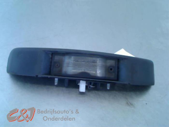 Eclairage immatriculation d'un Opel Vivaro, Autos : Pièces & Accessoires, Éclairage, Opel, Utilisé, 3 mois de garantie, Enlèvement ou Envoi
