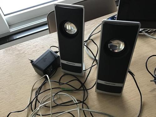 Medion:2 Boxen ,2 Muizen,Webcam C210,2 boxen terga, Computers en Software, Computerbehuizingen, Zo goed als nieuw, Ophalen of Verzenden
