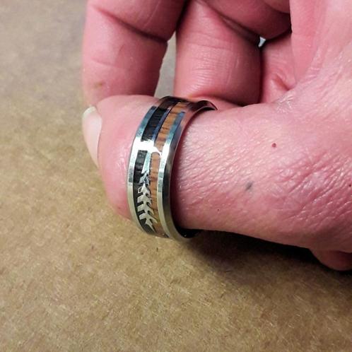 Bague flèche Kattegat nordique acier bois, Handtassen en Accessoires, Ringen, Zo goed als nieuw, 20 of groter, Bruin, IJzer of Staal