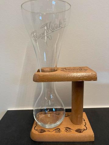 Pauwel KWAK glas in houder beschikbaar voor biedingen