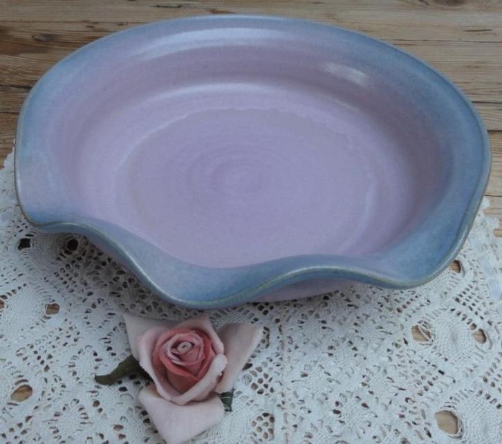 Asymmetrische vintage keramieke lila schaal, Antiek en Kunst, Antiek | Keramiek en Aardewerk, Ophalen of Verzenden